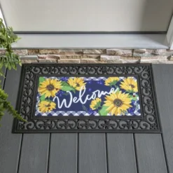 Evergreen Sunflower Welcome Sassafras Indoor Outdoor Switch Doormat 1'10"x10" Multicolored