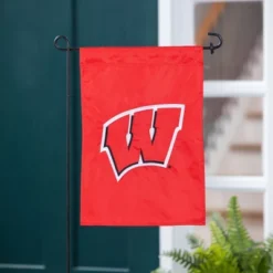 Evergreen Applique Flag, Gar., University Of Wisconsin-Madison