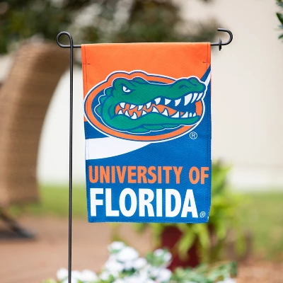 Evergreen Flag, DS New Burlap, Garden, University Of Florida 1 Evergreen Flag, DS New Burlap, Garden, University Of Florida